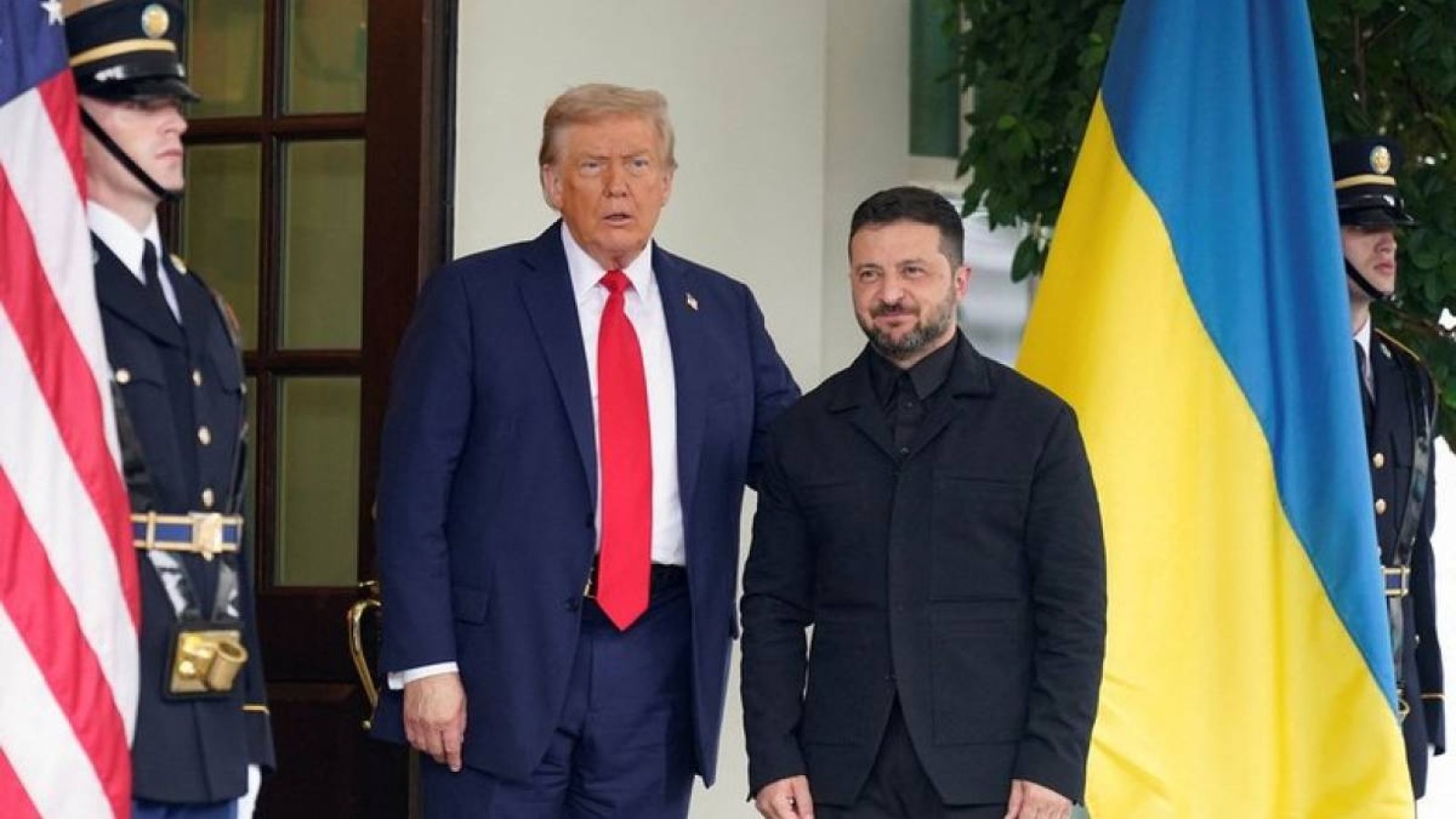 Зеленский Трамппен кездесуге әскери киіммен емес, пиджакпен барды