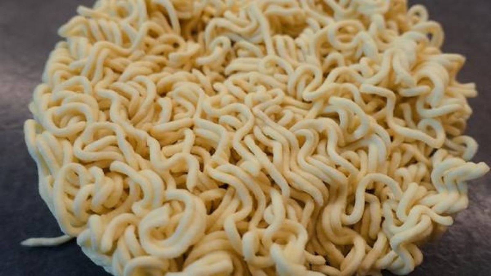 13 жастағы бала жылдам дайындалатын лапшаны жеп, қайтыс болды