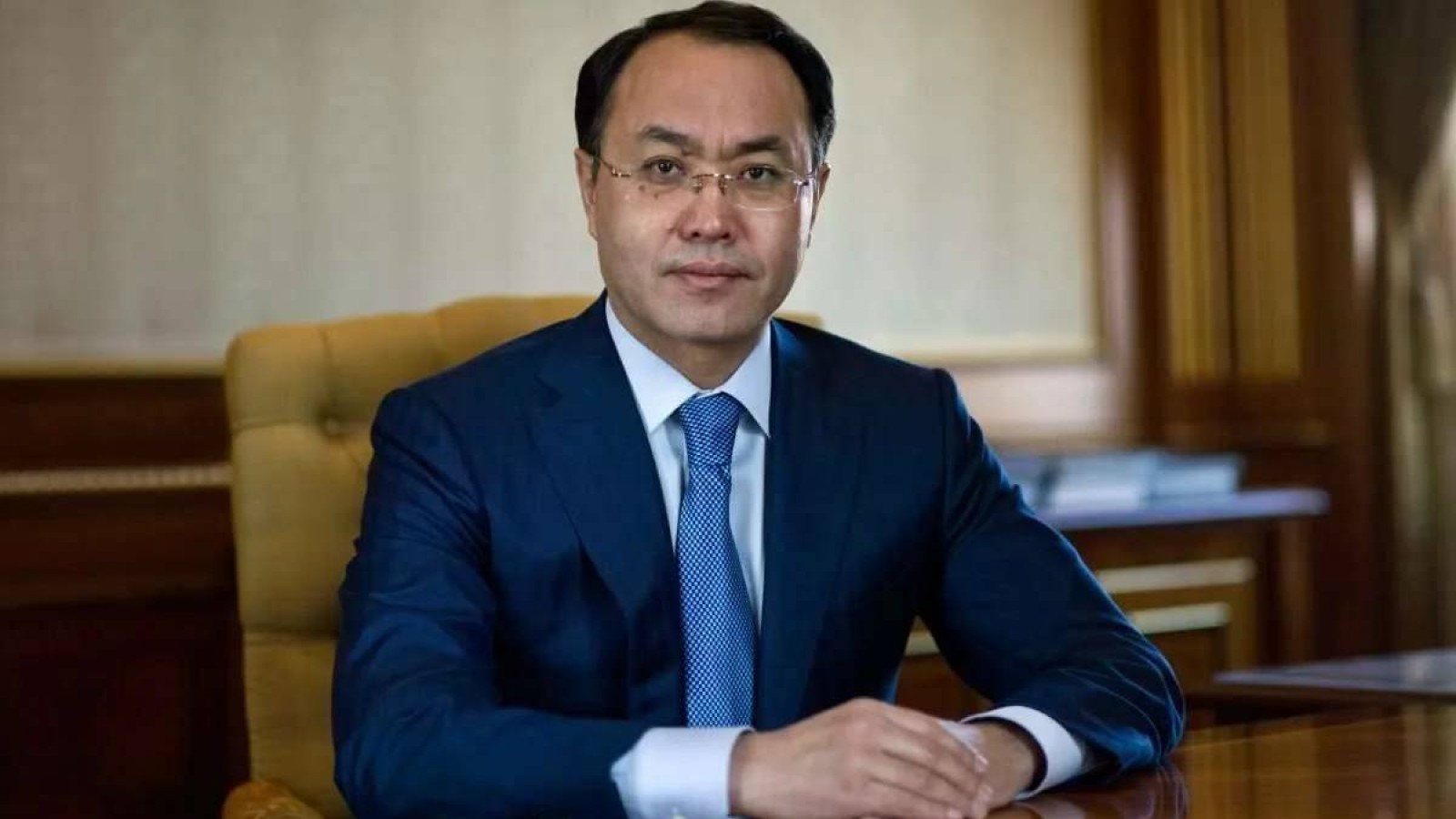 Қожамжаров қызметтік өкілетін асыра пайдалану және ақша жымқыру бойынша күдікке ілінді