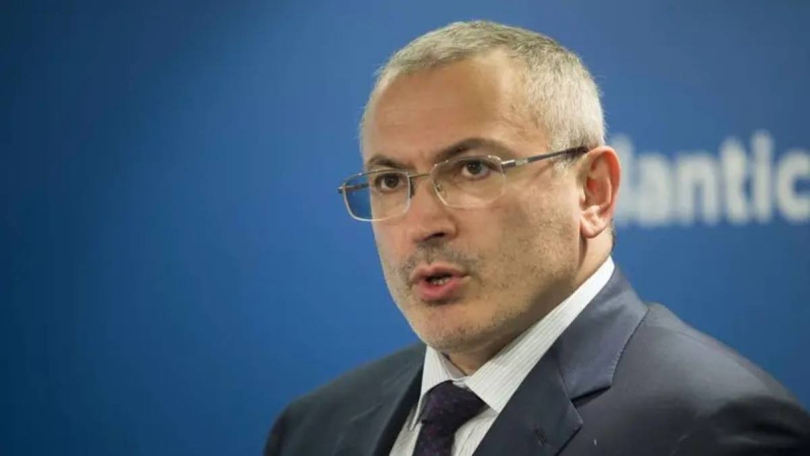 Ресейде билікті күшпен басып алмақ болды деген күдікпен Михаил Ходорковскийдің үстінен іс қозғалды