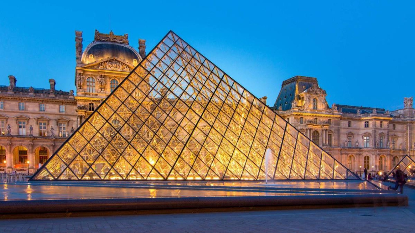 Луврдағы тонау ісі бойынша екі адам қамауға алынды