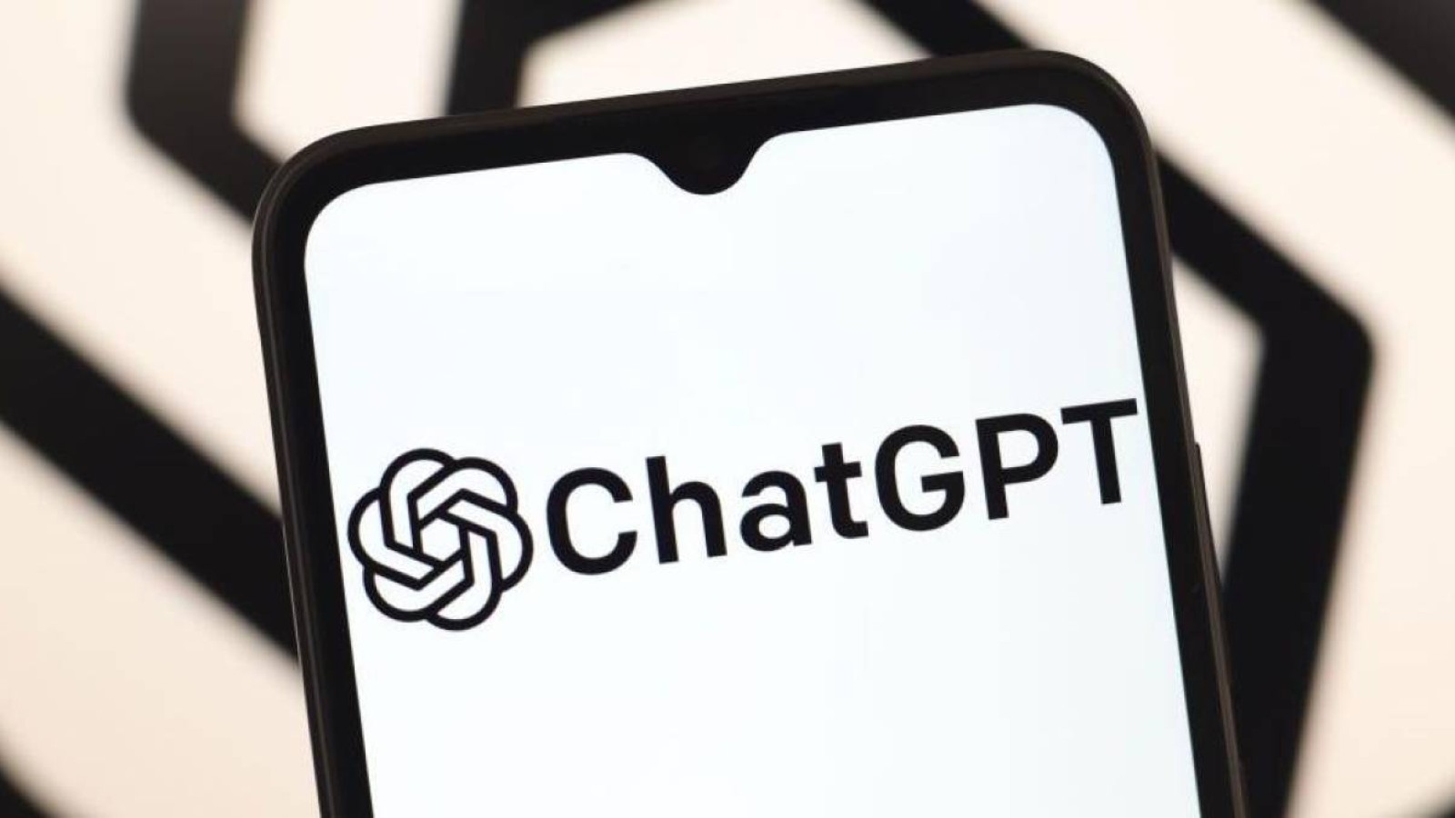 ChatGPT енді медициналық және қаржылық кеңес бермейді