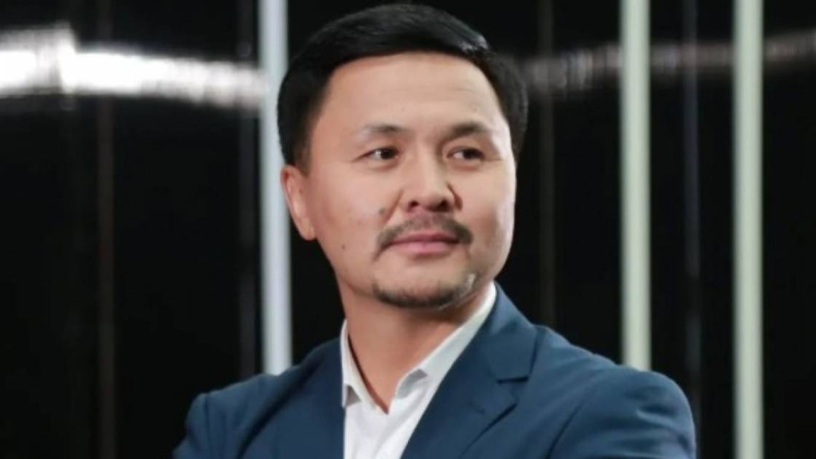 "Қызымды бермес бұрын күйеу баламмен сөйлестім": Досымжан Таңатаров ел естімеген әңгімесін айтты (ВИДЕО)