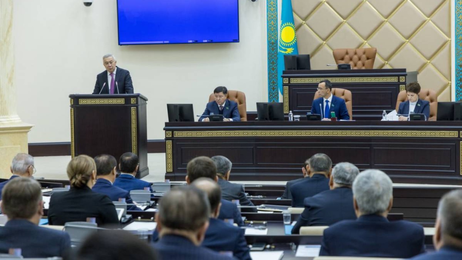 2028 жылға қарай республикалық бюджет кірістері 23,2 трлн теңгеге дейін өседі