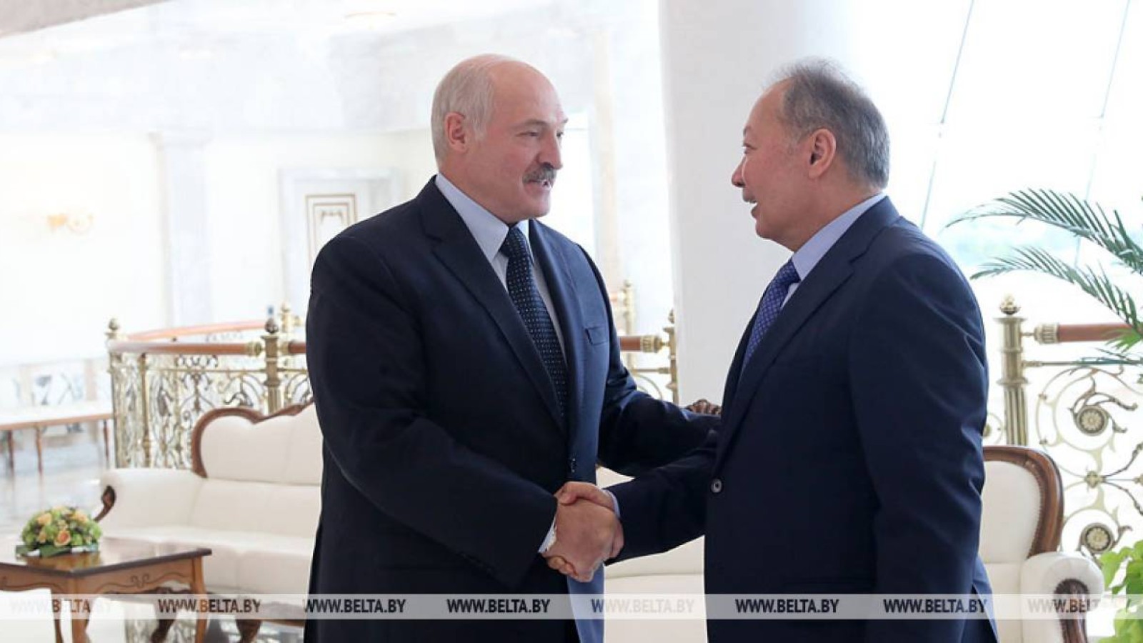 Лукашенко Бакиевті бермейтінін айтты