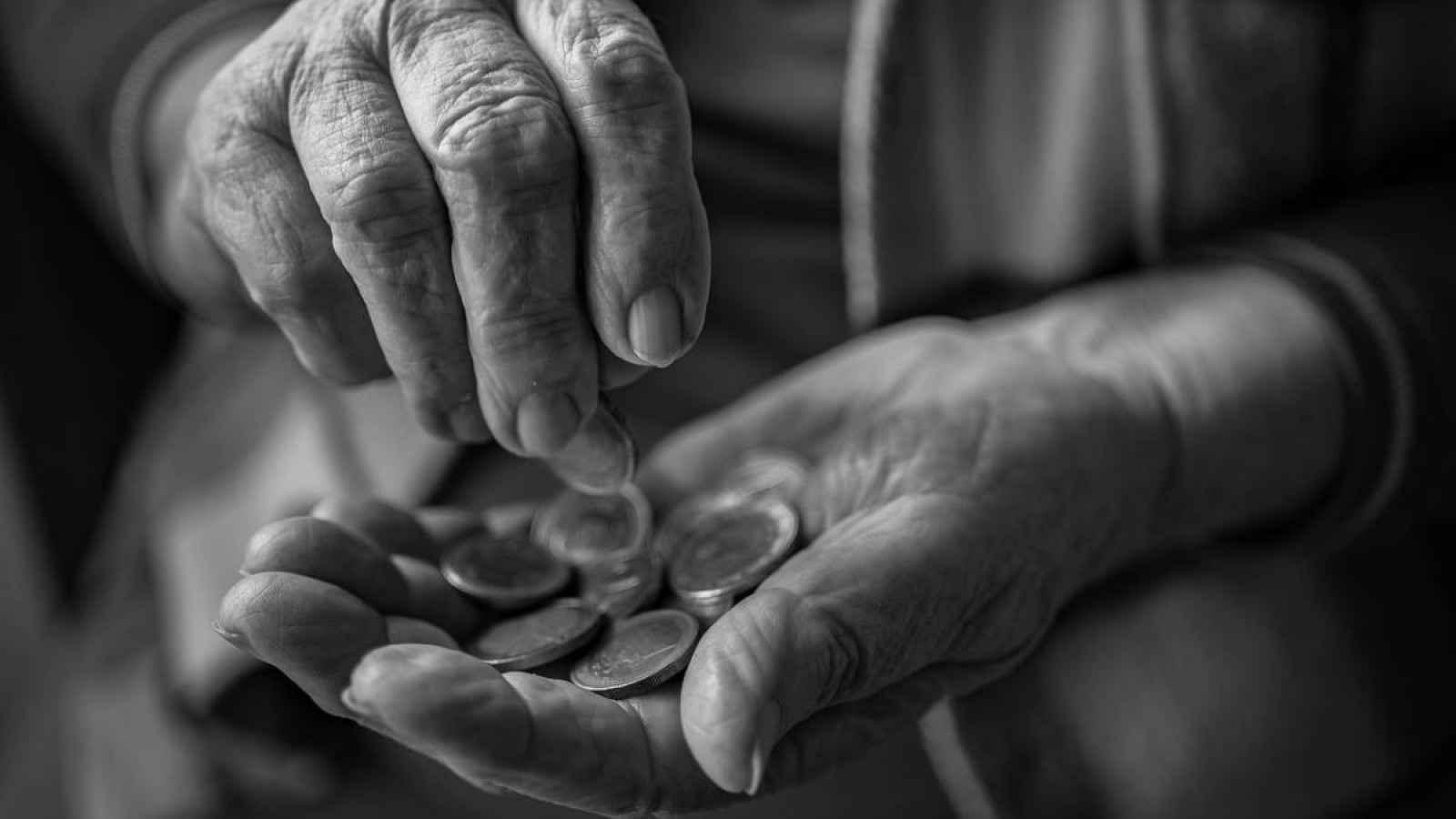 БЖЗҚ табысы неге инфляциядан төмен?