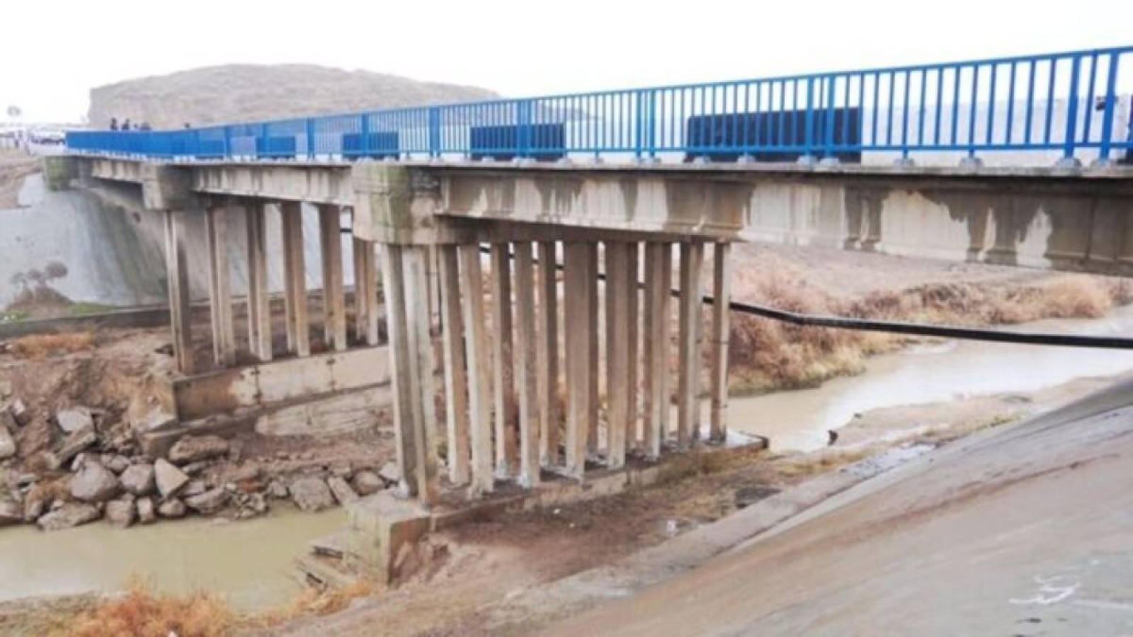 Түркістан облысында автомобиль көпірі құлады