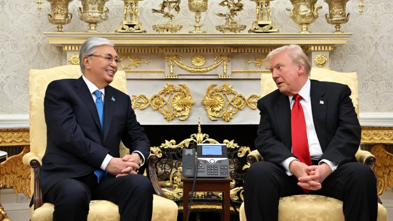 Трамп Қазақстанға келеді: Тоқаев АҚШ президентімен телефон арқылы сөйлесті