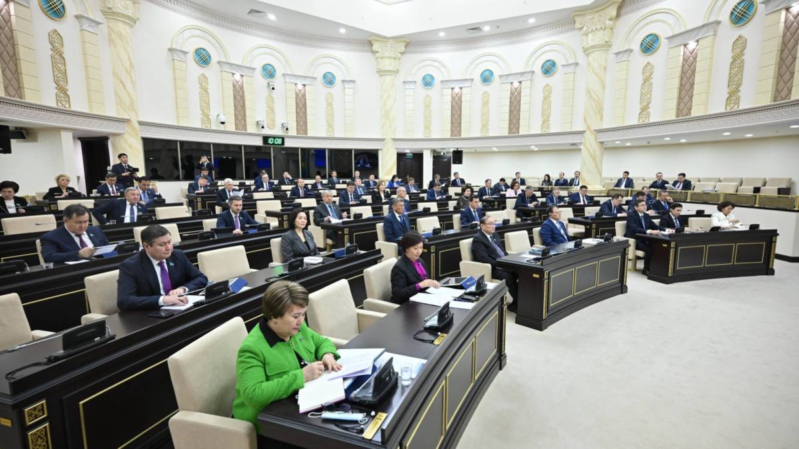 Сенат қашанға дейін жұмыс істейді және одан кейін не болады?