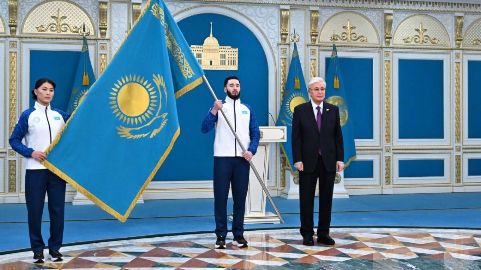 Президент Олимпиада ойындарына қатысатын ұлттық құрама мүшелеріне Мемлекеттік туды тапсырды