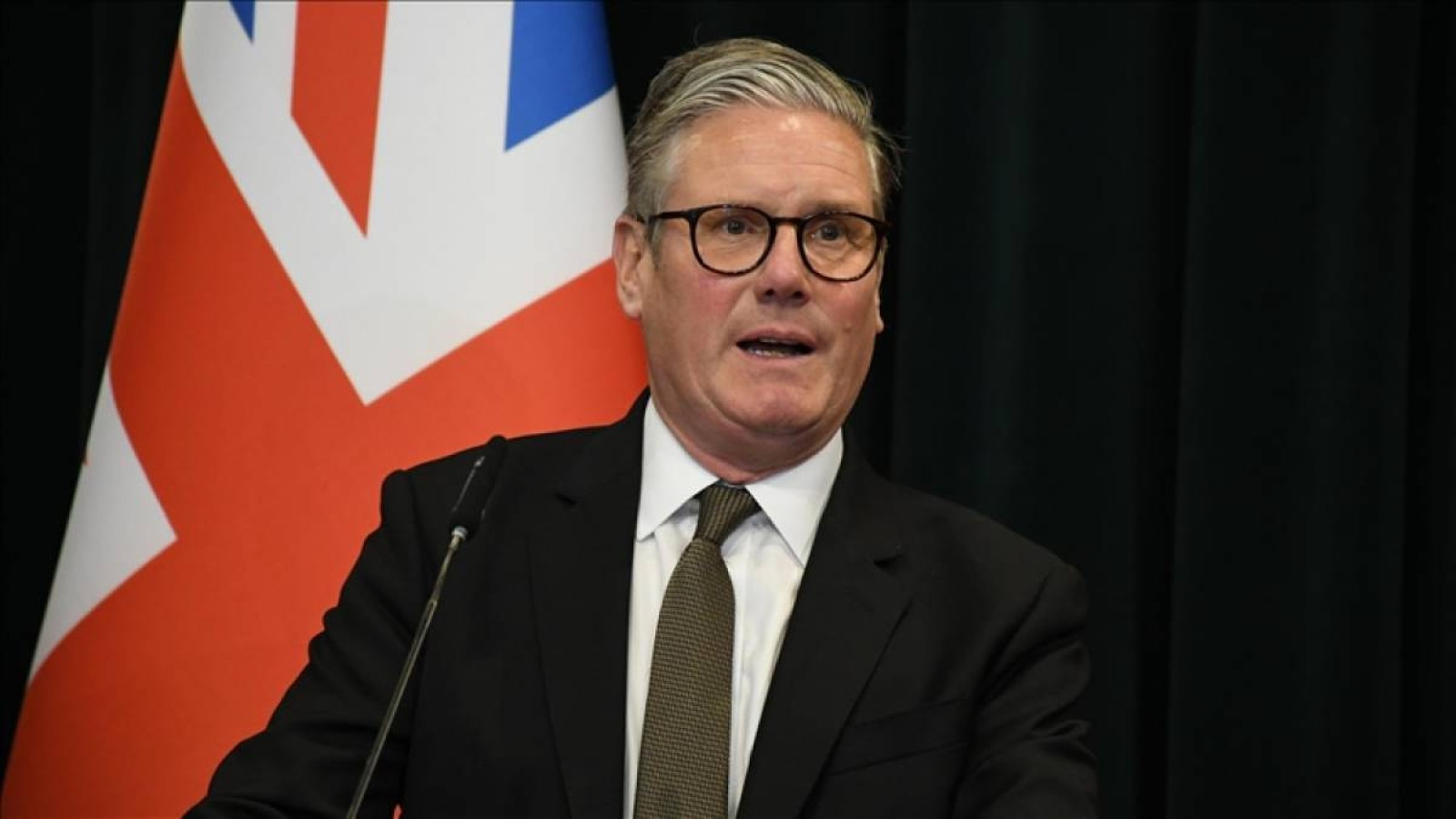 Ұлыбритания премьері Ауғанстан мәселесіне байланысты Трамптан кешірім сұрауды талап етті