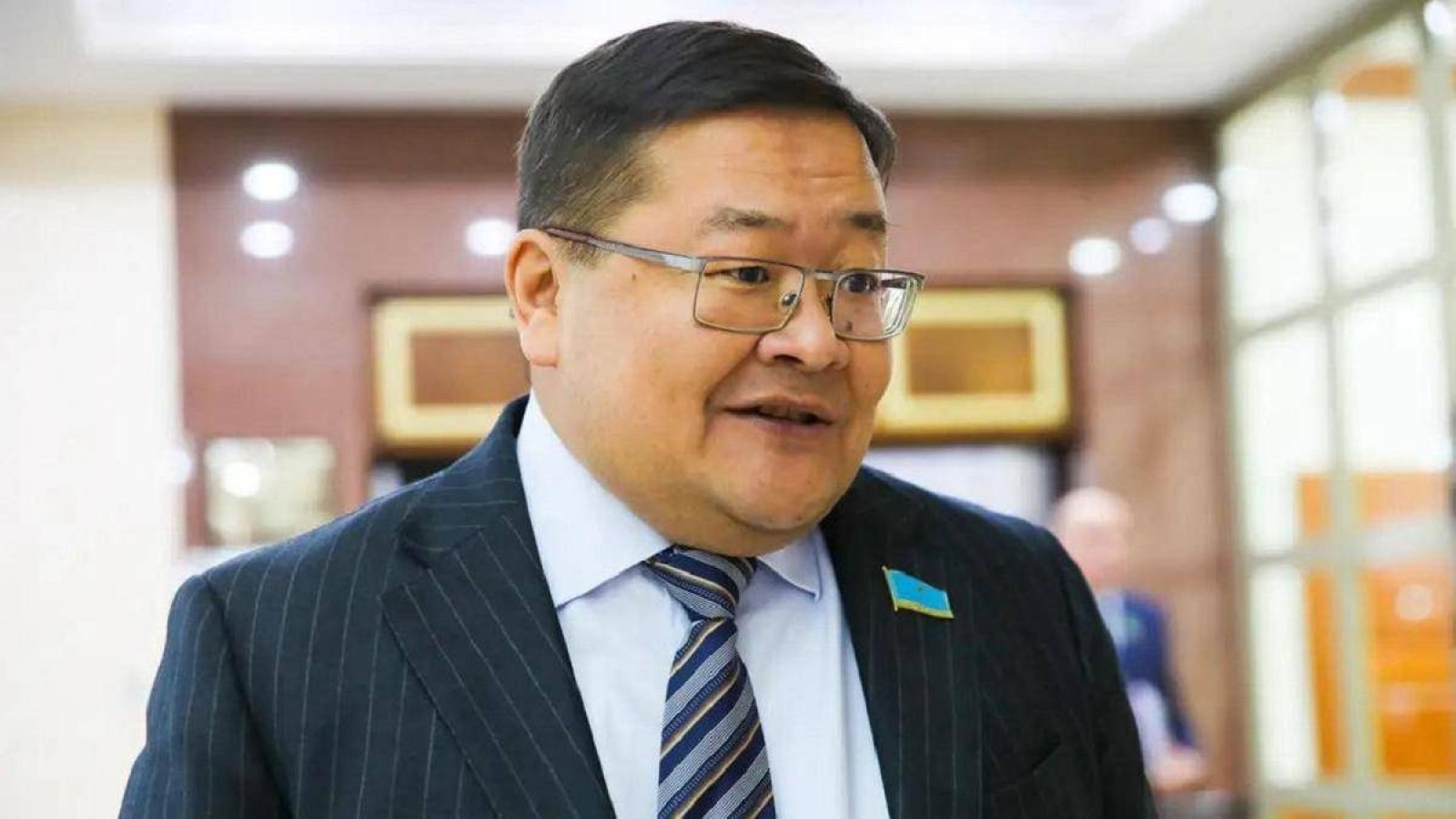 "Жер де, байлық та халықтікі": Айдос Сарым жаңа құқықтық режимді түсіндірді