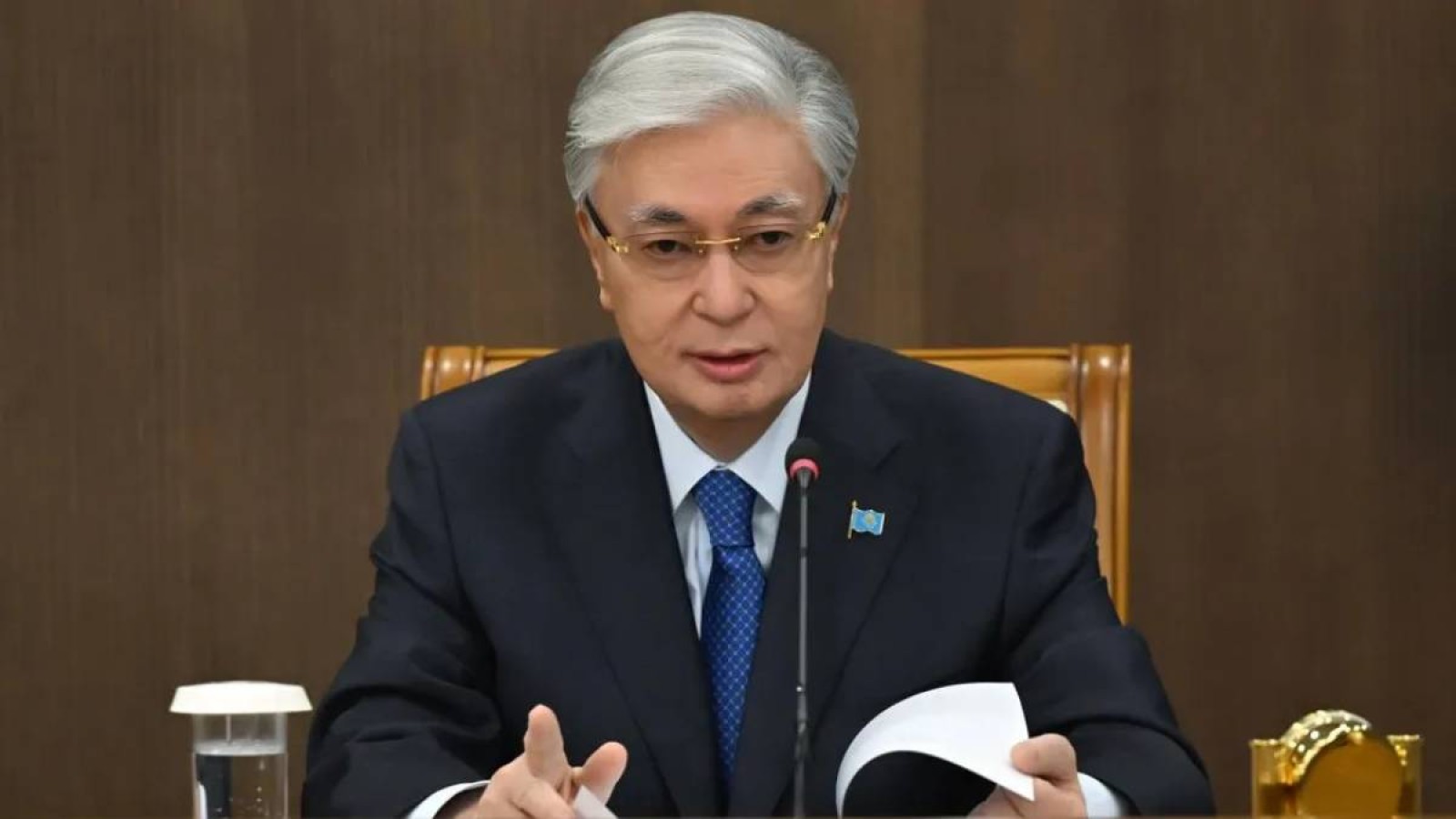 "Саудагерлер екі түрлі баға айта бастады": Тоқаев қолма-қол төлем көлемінің артқанын мәлімдеді