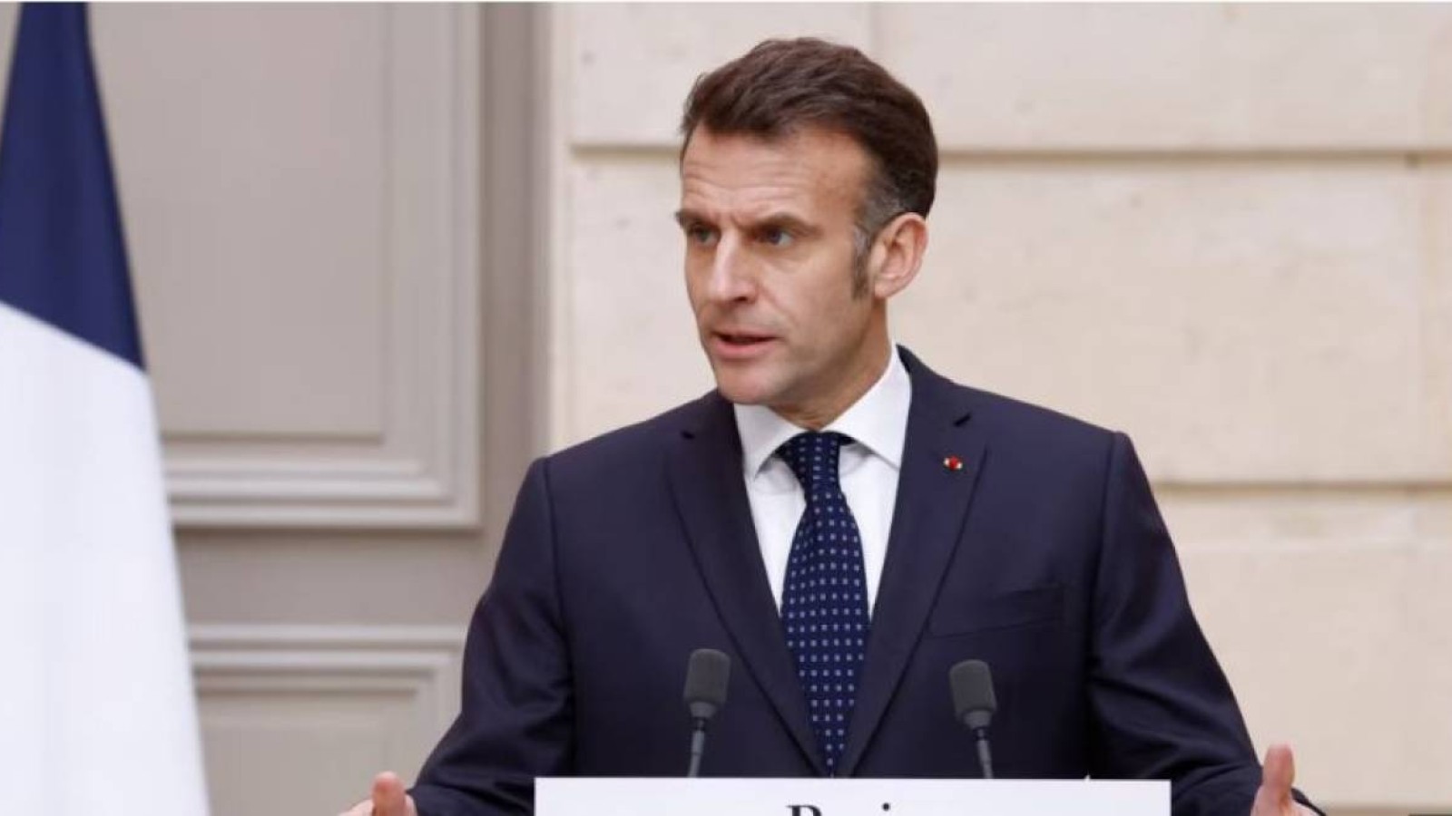 Макрон Франция ядролық арсеналын арттыратынын мәлімдеді