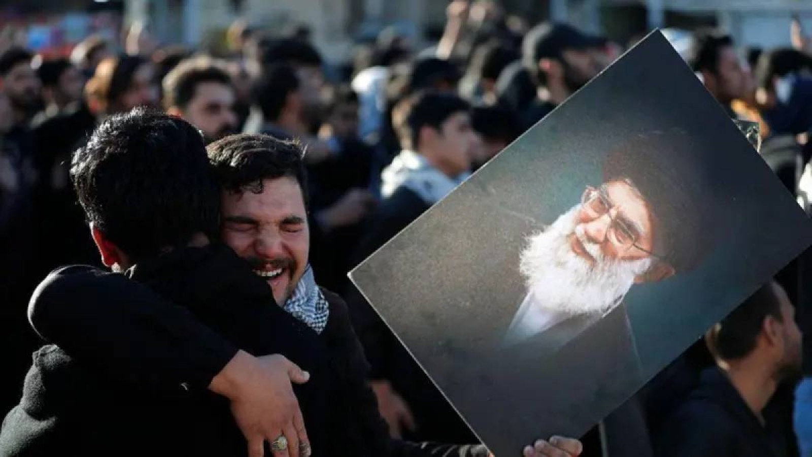 Хаменейдің жерлеу рәсімі белгісіз мерзімге кейінге қалдырылды