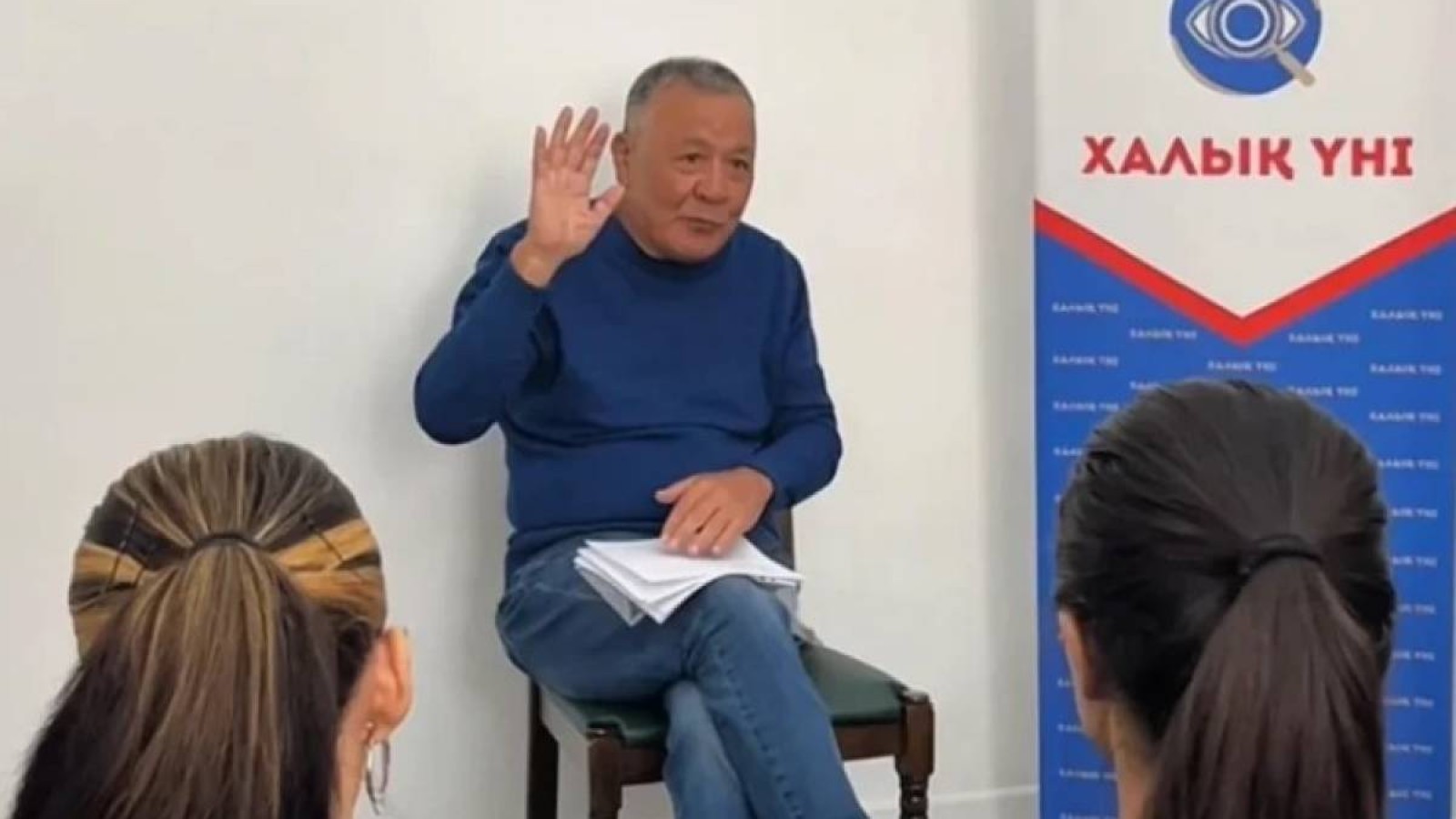 Дос Көшім референдум бақылаушыларын оқытуда