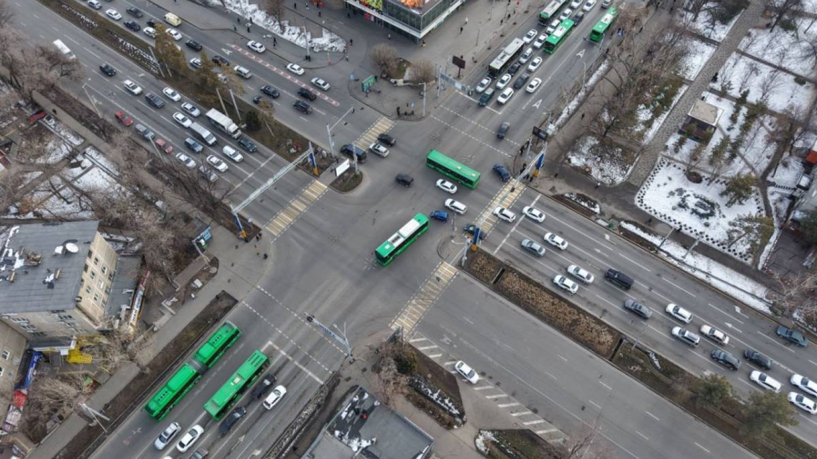 Алматыдағы көлік қозғалысын Қытайдағыдай ету ұсынылды