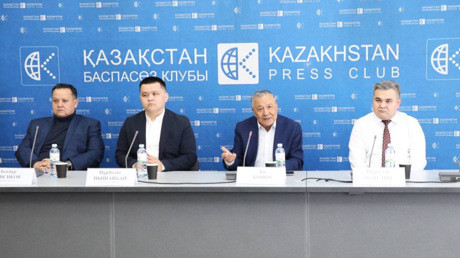 «Халық үні» тәуелсіз бақылаушылардың қорытындысы мен Орталық референдум комиссиясының мәліметтері бір жерден шықты