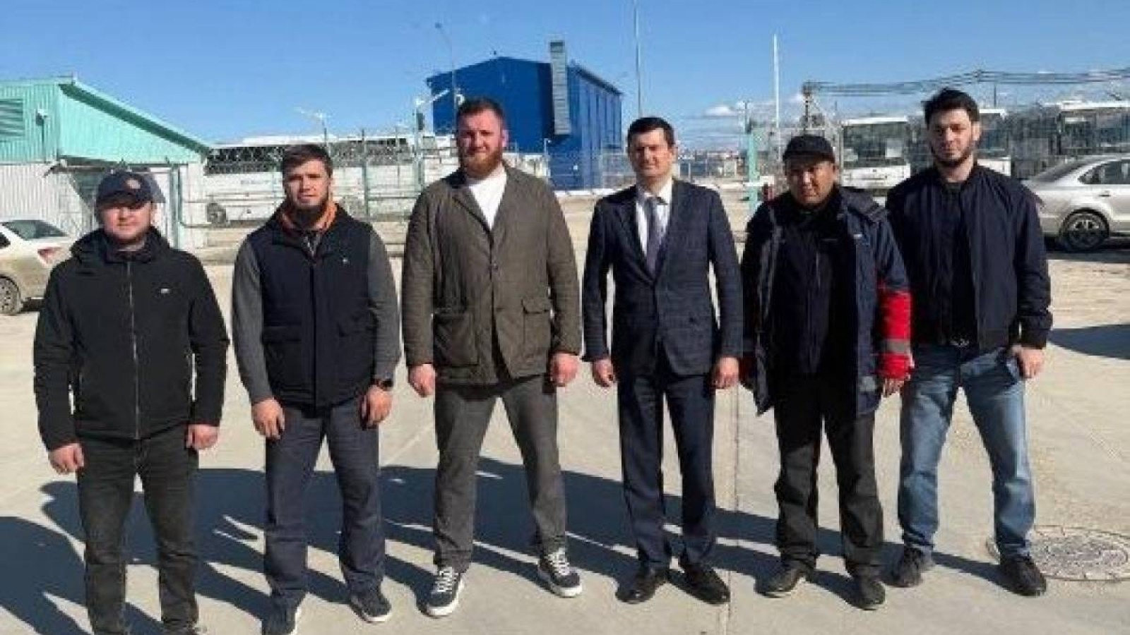 Усть-Лугадағы төбелестен кейін ұсталған қазақстандықтар босатылды, бірақ үшеуі тергеу астында қала береді
