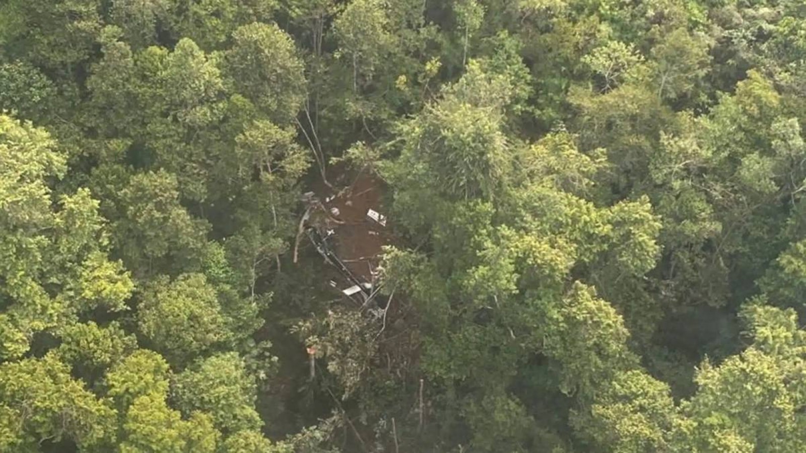 Индонезияда тікұшақ апаты: борттағы сегіз адам қаза тапты