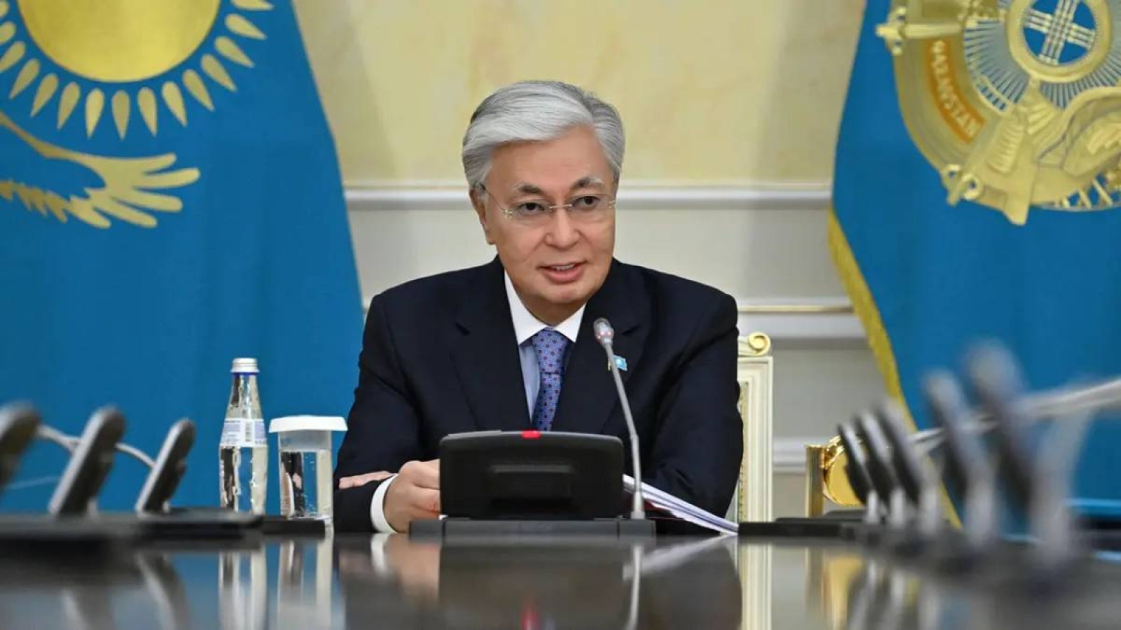 Тоқаев Ұлттық кітап күнімен құттықтап, арнаулы жарлыққа қол қоятынын айтты