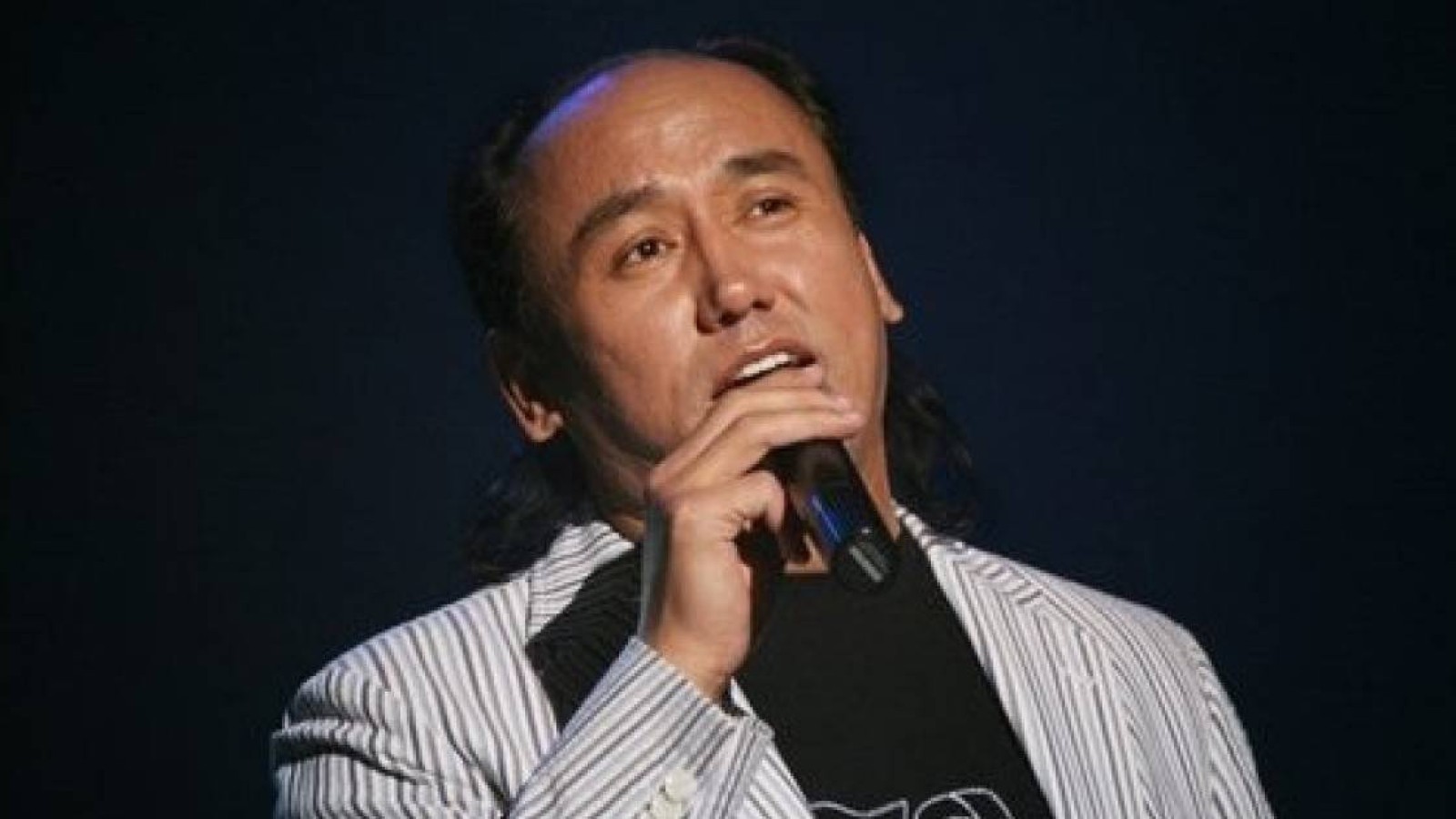 "Әйелім мен баламның қадірін білмей, ажырасқаныма өкінемін": Сәкен Қалымов жан сырын ақтарды (ВИДЕО)