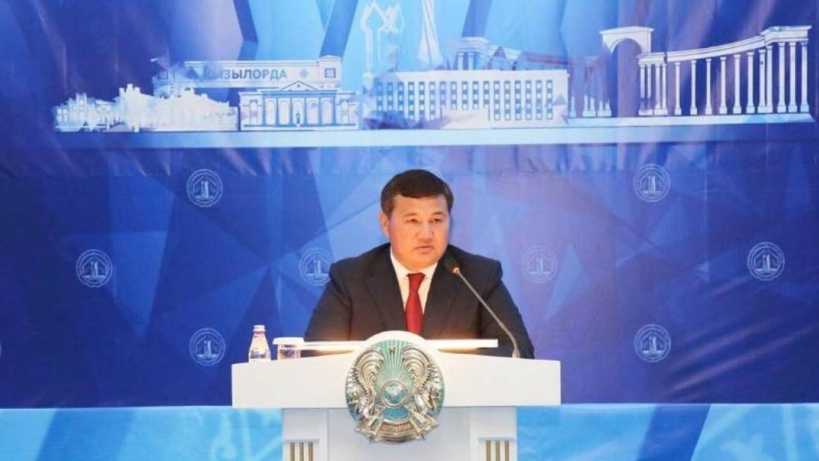 Нұрлыбек Нәлібаев үкіметке ауысты