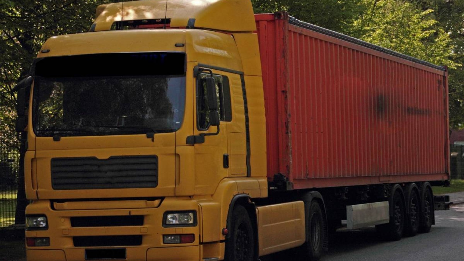 Қытайдан Қазақстанға 600 млн теңгенің техникасы заңсыз әкелінген
