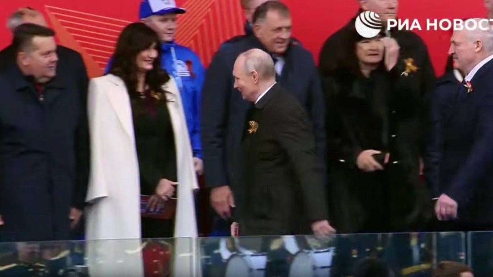 Мәскеудегі Жеңіс парадына қай елдің басшылары қатысып жатқаны белгілі болды