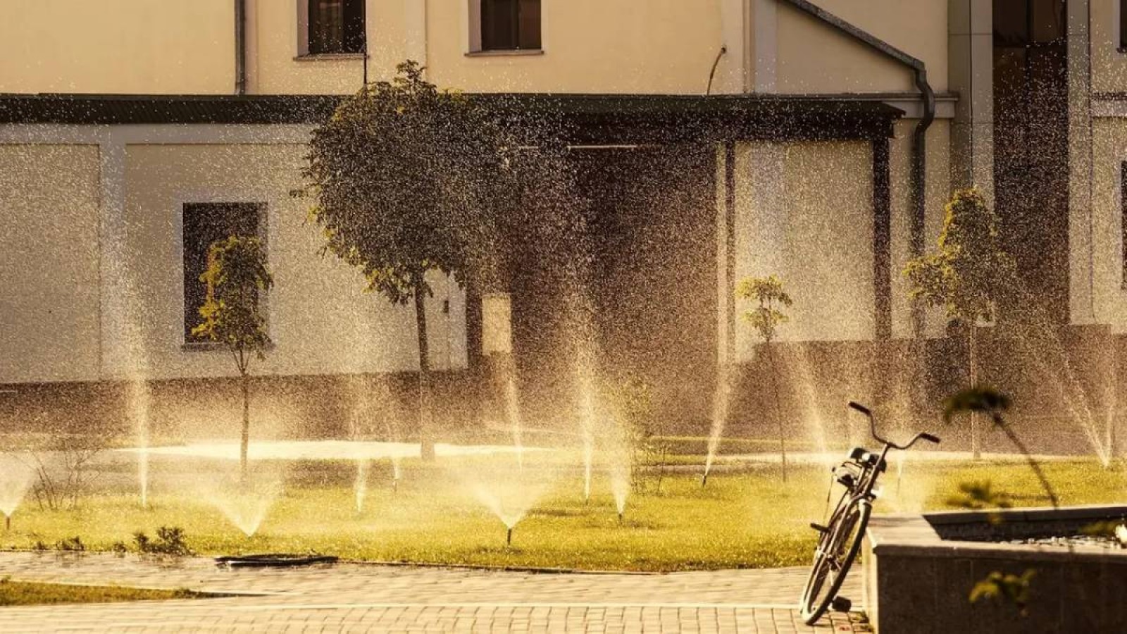 Қазақстанда 40 градусқа дейін аптап ыстық болады: бірнеше өңірде дауылды ескерту жарияланды