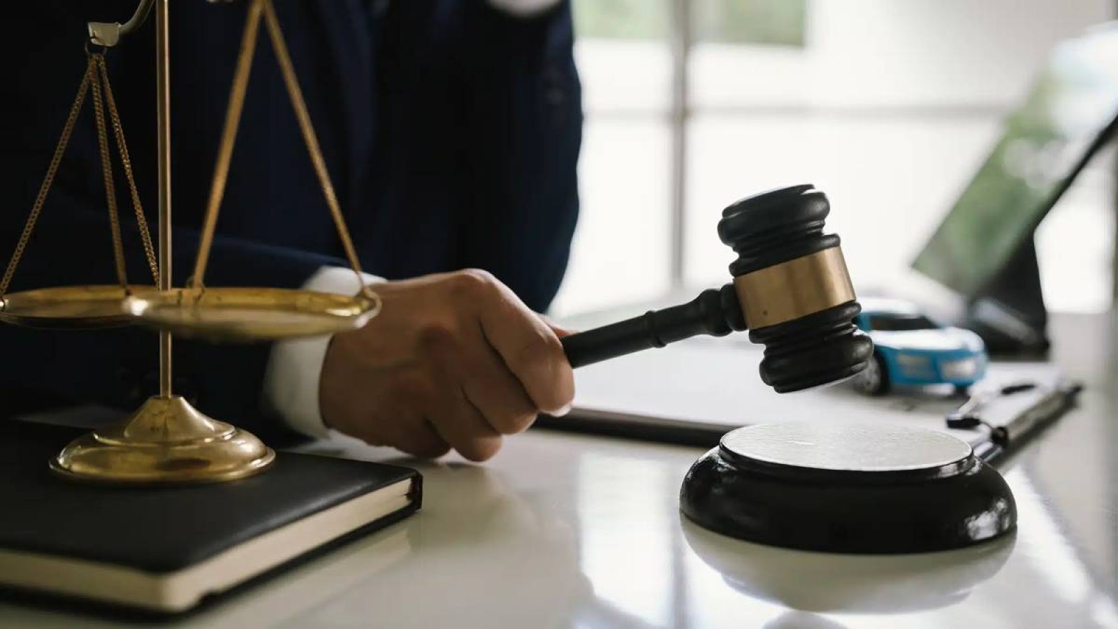 Павлодар облысында үш жасар қызын өлтірген ер адам өмір бойына сотталды