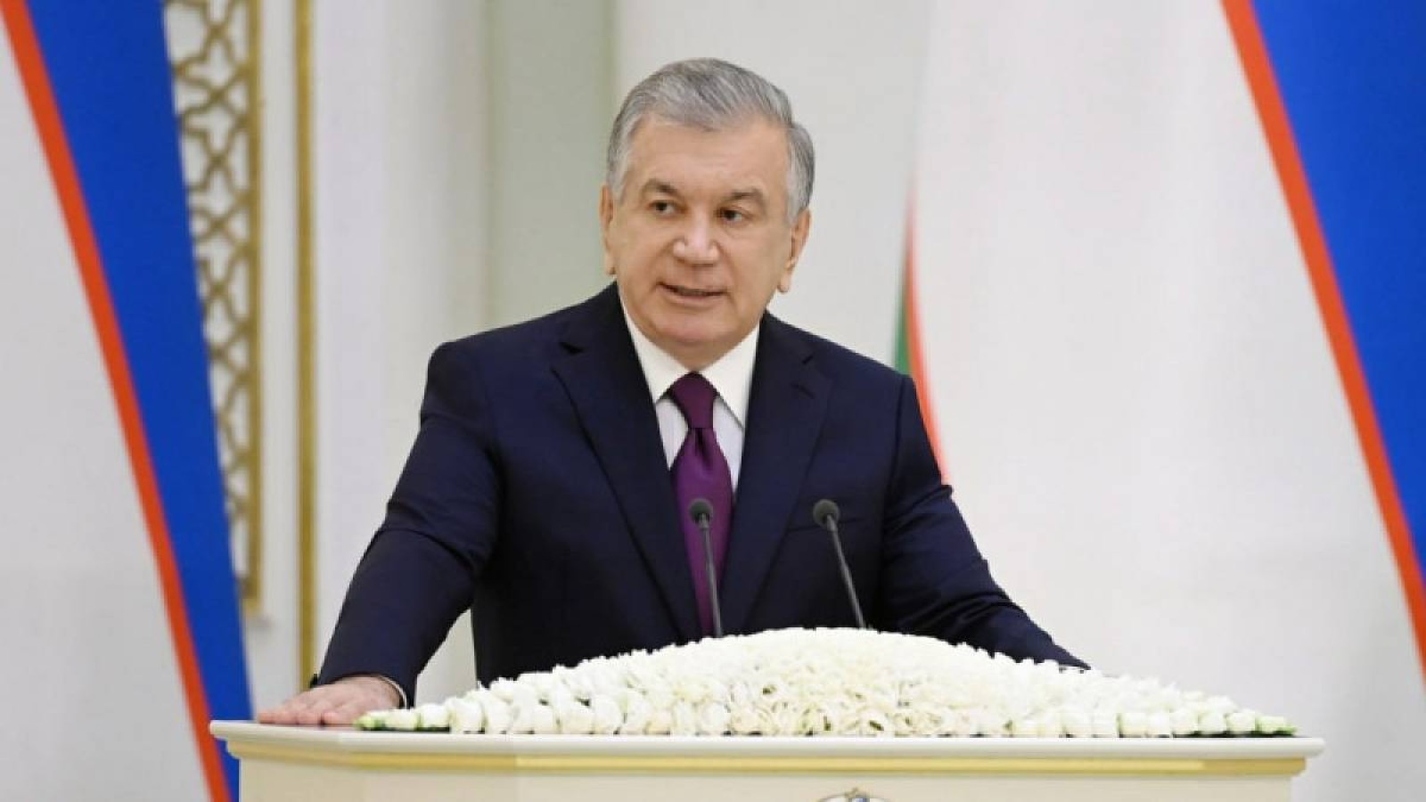 Өзбекстан президенті елде жұмыс уақытына қатысты шұғыл шешім қабылдады