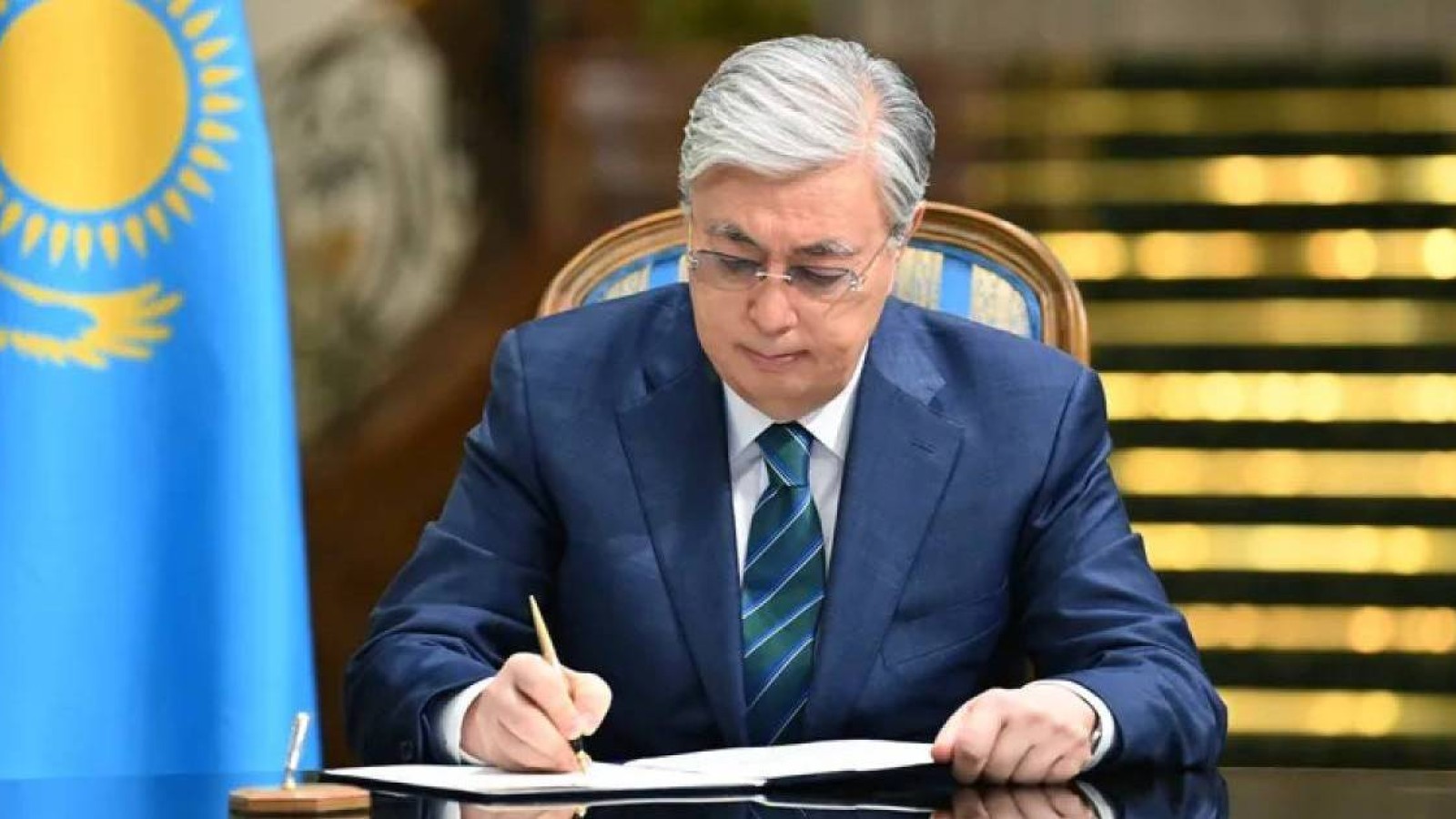 Енді психологтар мемлекеттік тіркеуден өтеді: Президент жаңа заңға қол қойды