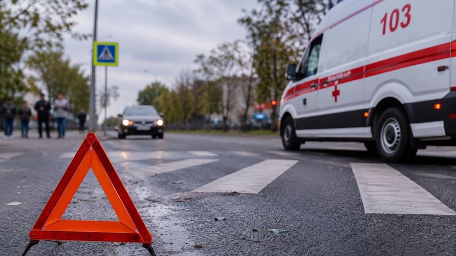 Павлодарда жедел жәрдем көлігі жаяу жүргіншіні қағып кетті