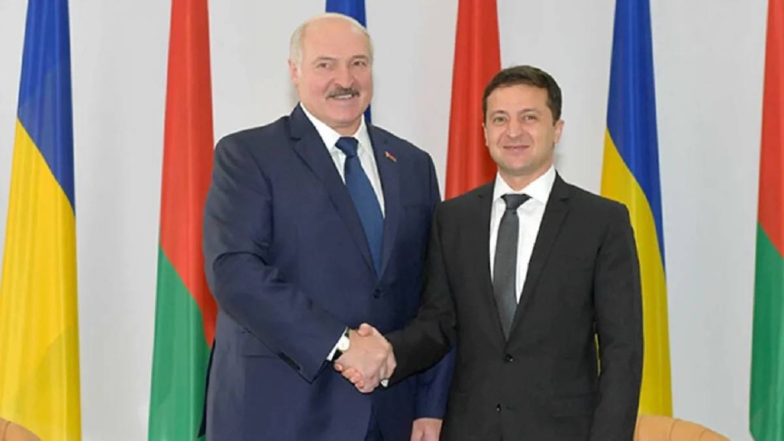 Лукашенко Украина халқын Тәуелсіздік күнімен құттықтап, екіжақты қатынастарды сөз етті