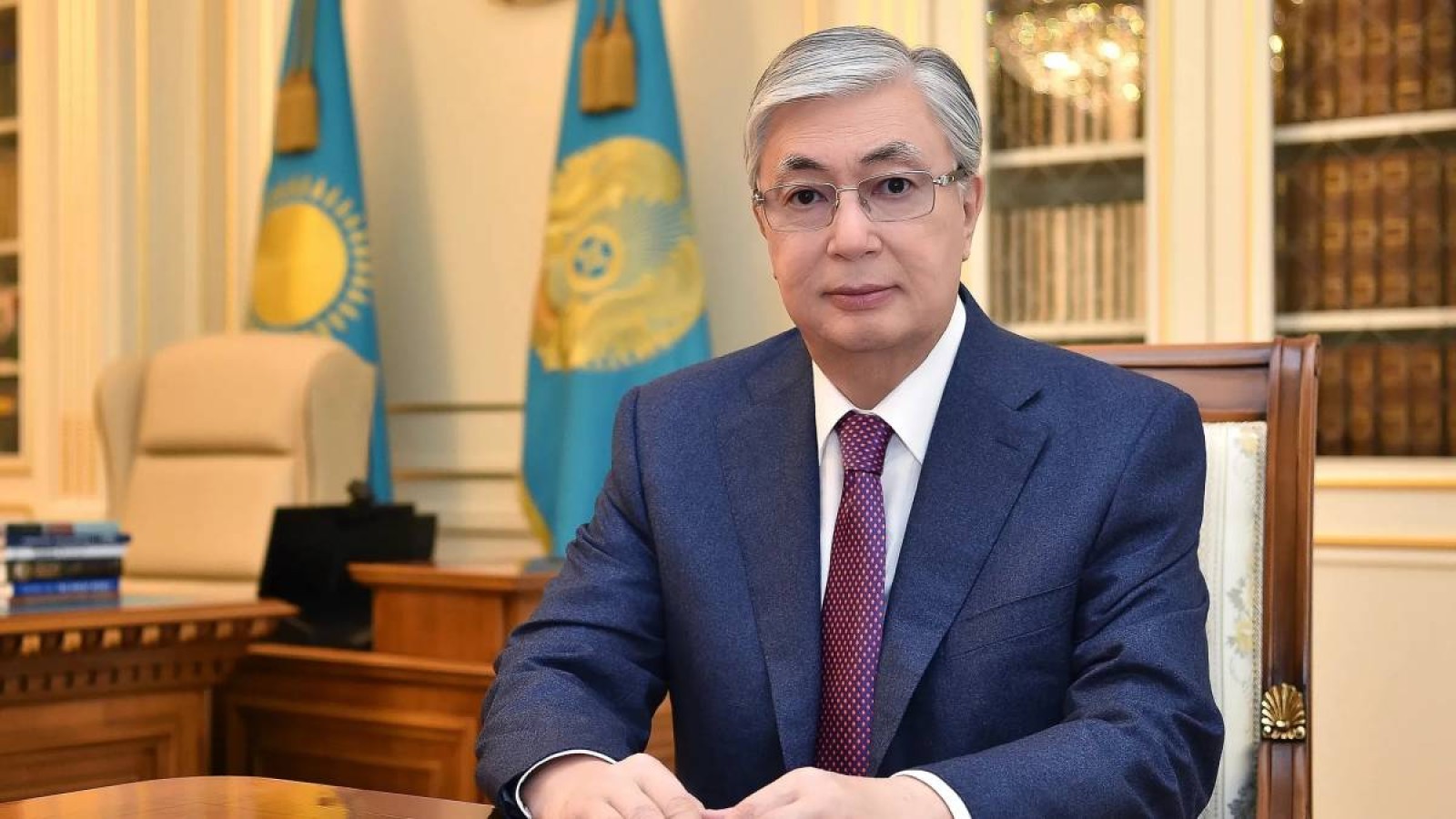 Тоқаев мұғалімдердерді қағазбастылықтан босатып, аттестациядан өту талабын жеңілдетуді тапсырды