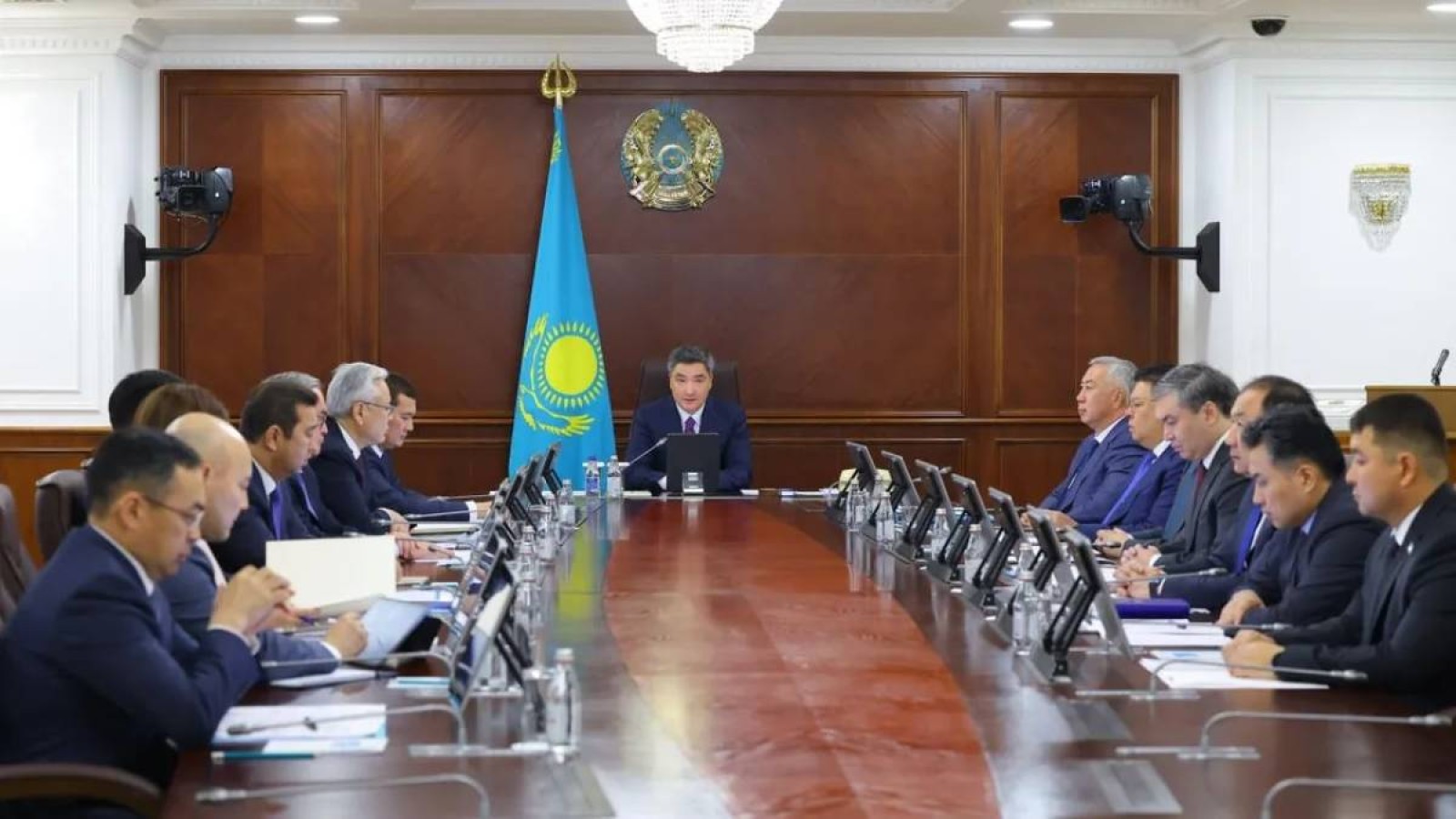 Бектенов жаңа Үкіметке нақты міндеттер жүктеді