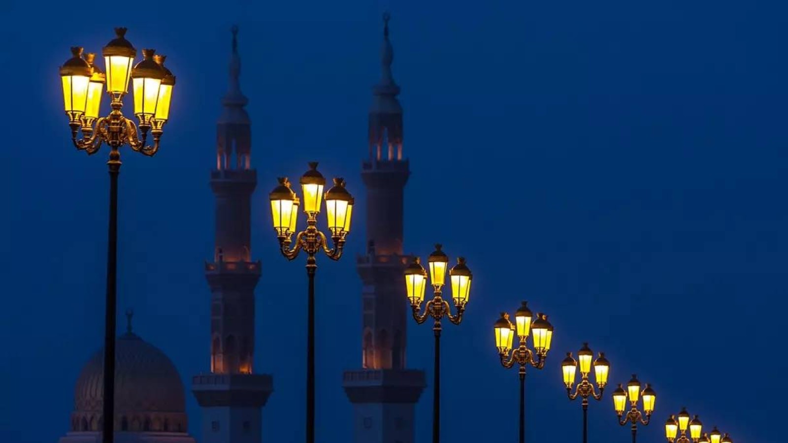 Пәкістанда мешіт маңында жарылыс болып, кемінде 16 адам қаза тапты