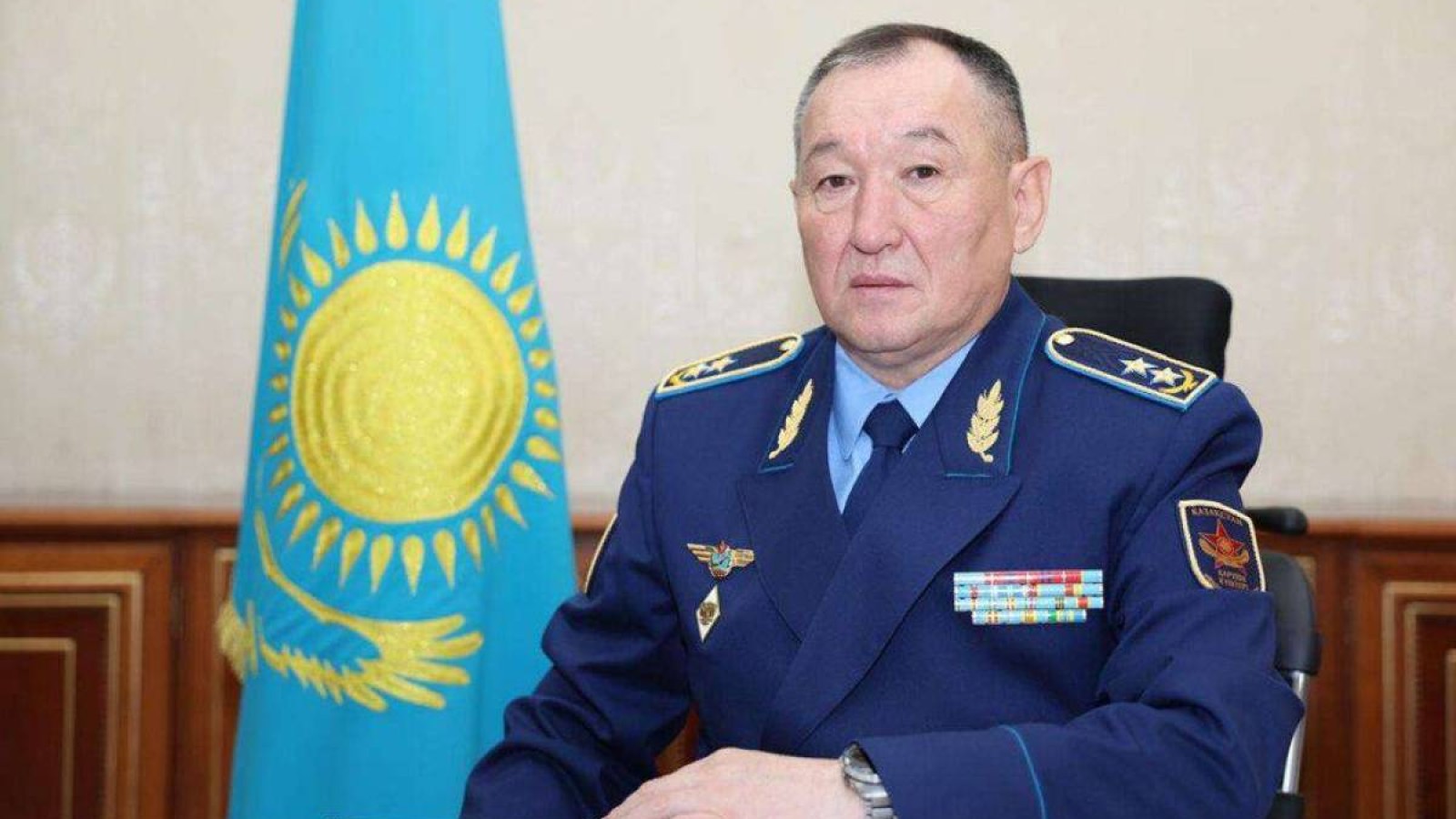 Дәурен Қосанов Қорғаныс министрі қызметінен босатылды