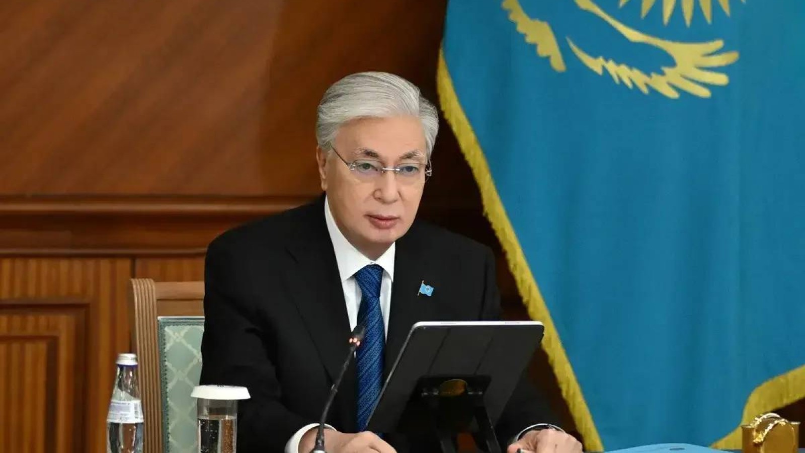 Тоқаев өнеркәсіп саласындағы жоспарлау жұмыстарына көңілі толмайтынын айтты