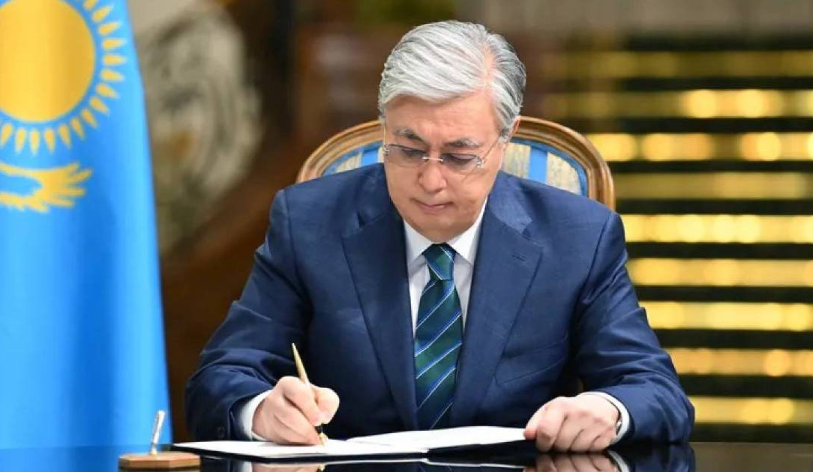 Енді психологтар мемлекеттік тіркеуден өтеді: Президент жаңа заңға қол қойды