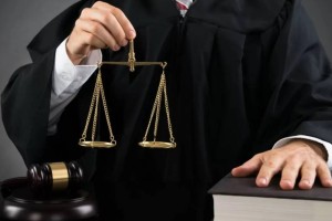 Сенат Жоғарғы соттың үш судьясын қызметінен босатты