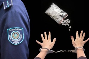 Түркістан облысында полицейлер тәркіленген есірткіні сатып жатқан жерінен ұсталды