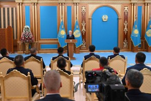 Президент мемлекеттік қаржыландыруға тәуелді спорт федерацияларын сынға алды
