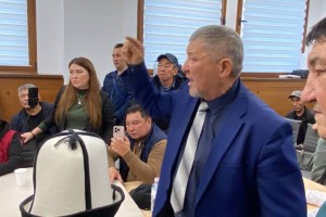 «Бізге қазақ мектебі керек» — алматылықтар әкімдікке барды