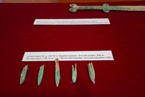 Қарағанды облысында сақ жауынгерінің бүтін сақталған жерлеу орны табылды