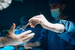 Көкшетаулық жігіт анасына бауырының жартысын беріп, аман алып қалған