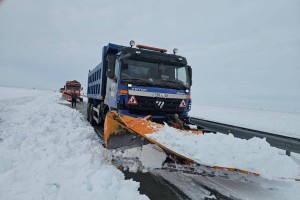 ШҚО-да жолды тазалау жұмыстарынан кейін жол қызметінің маманы қаза тапты