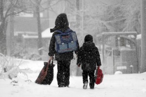 Астанада екінші ауысымдағы 0-9 сынып оқушылары «қашықтықтан оқытуға» көшірілді