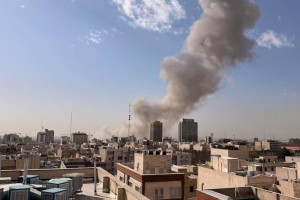 Израиль АҚШ-пен бірлесіп Иран аумағына соққы беруді жалғастыруда, Иран жауап қатуда